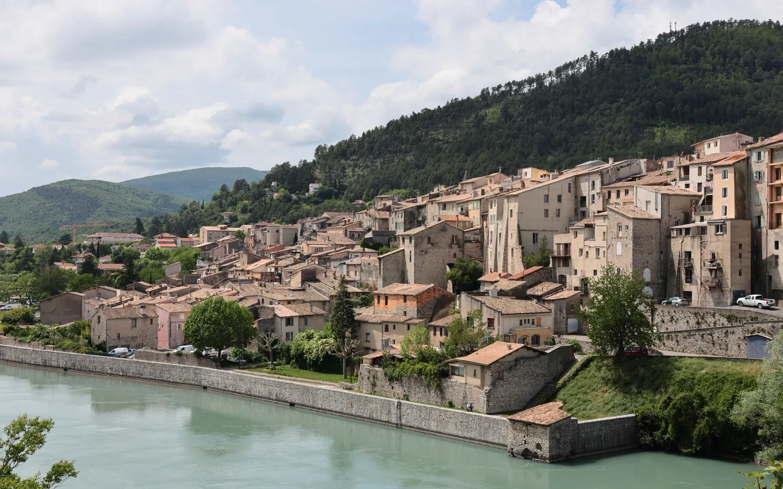 La Citadelle de Sisteron perchée sur son rocher dominant la vallée de la Durance