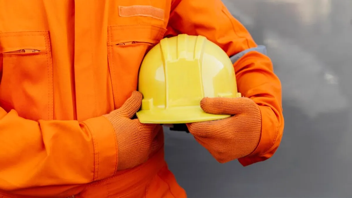 Ouvriers sur un chantier du bâtiment