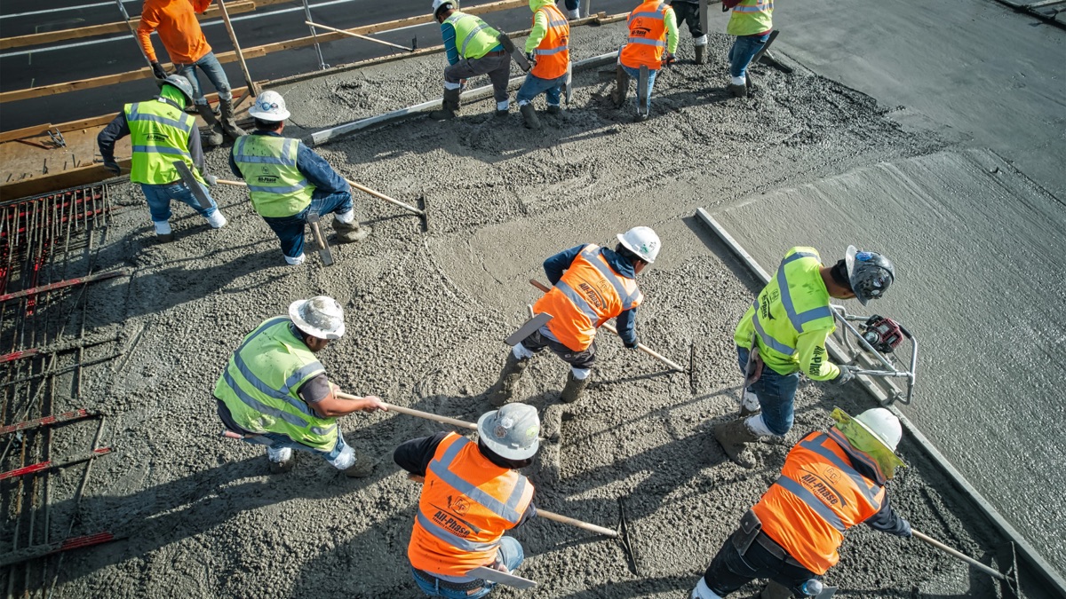 Ouvrier du bâtiment sur un chantier