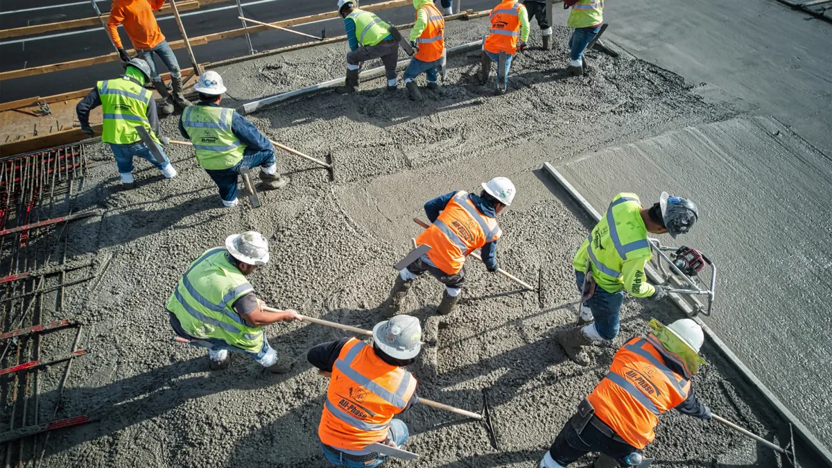 Ouvrier du bâtiment sur un chantier