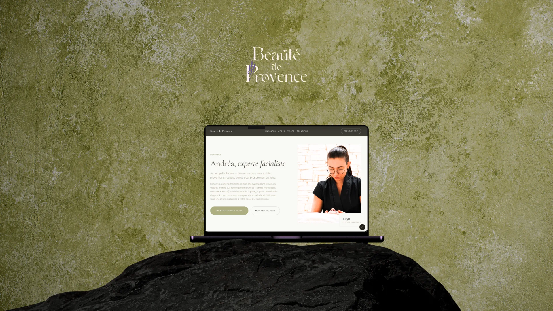 Le site de Beauté de Provence présenté sur un ordinateur portable