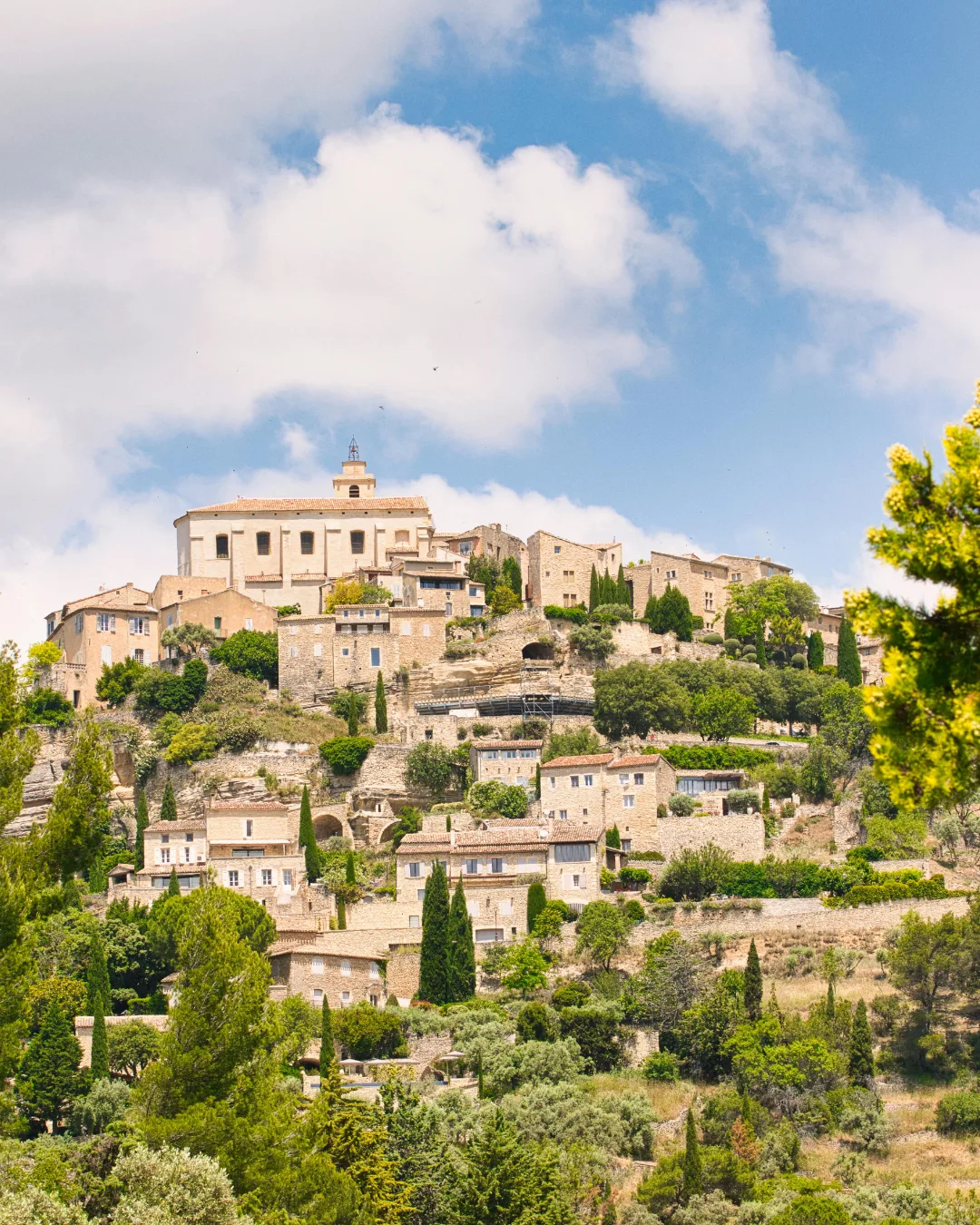 Village perché de Provence, destination B.Lifted