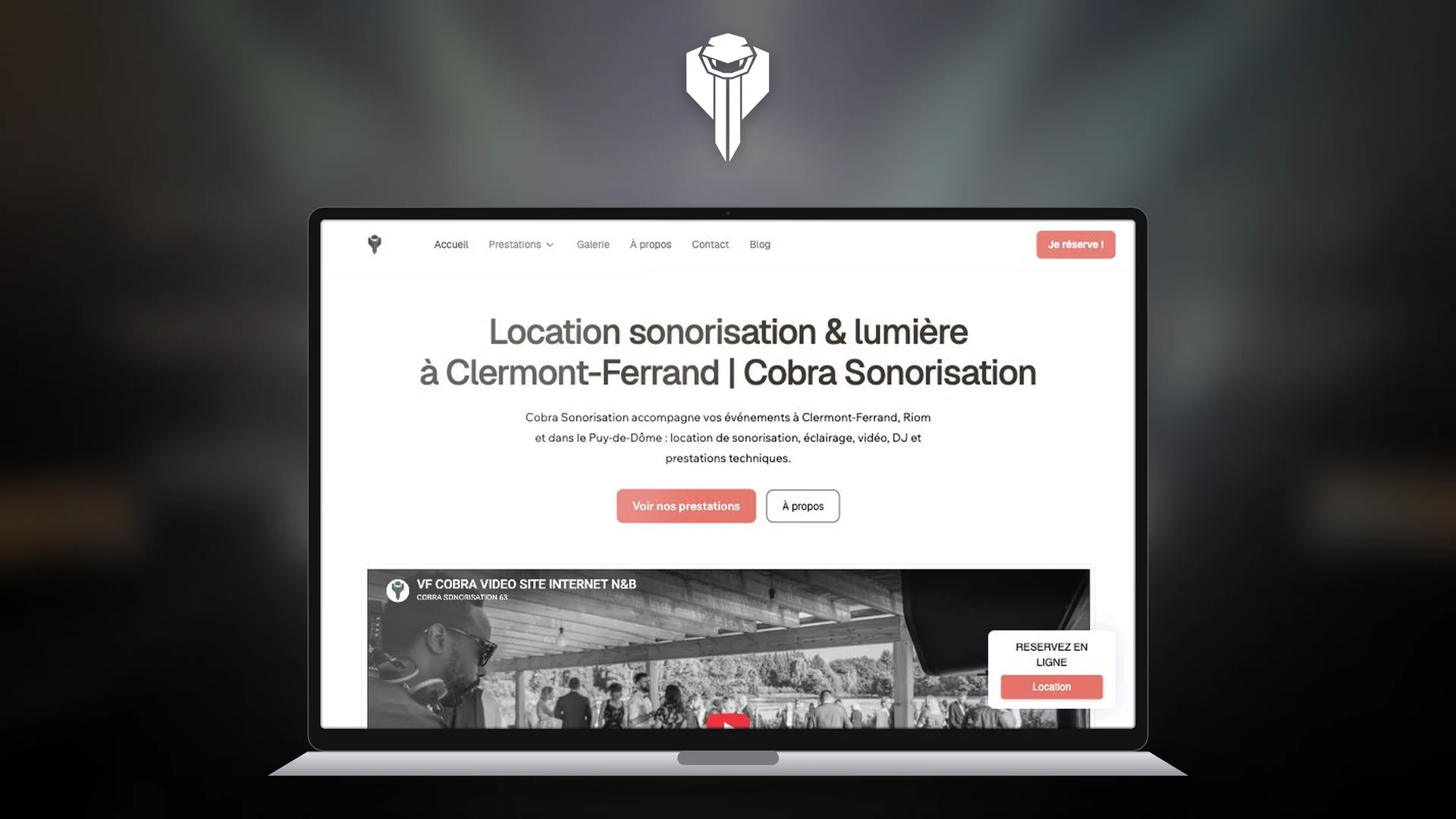 Le site de Cobra Sonorisation présenté sur un ordinateur portable